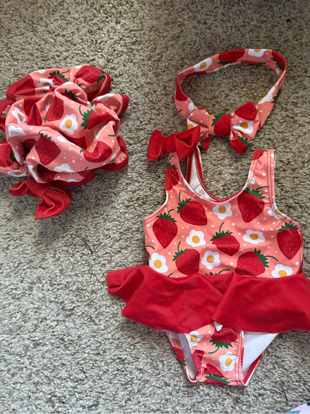 0/3 swimsuit 3 piece set, bow & hat